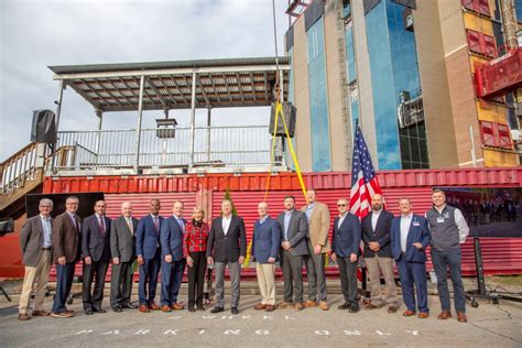 Robins And Morton Celebrates Topping Out Of Carilion Roanoke Memorial