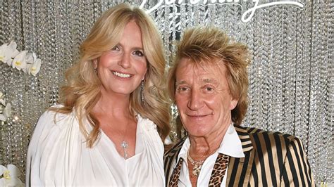 Rod Stewart S Son Aiden Looks Just Like Him In Sweet Holiday Snap See Similarities HELLO