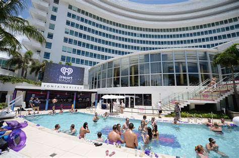 Iheartradio Ultimate Pool Party Fontainebleau Miami Beach