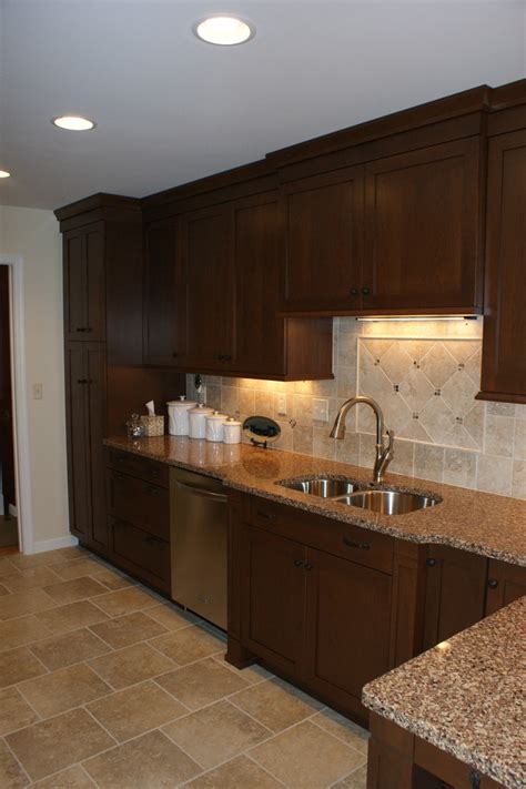 Brookhaven by WoodMode Bridgeport Nut Brown on Cherry with ...