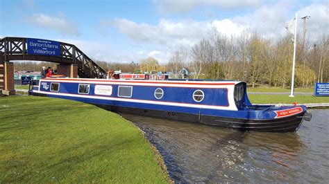 luxury canal boat hire and holidays uk aqua narrow boats