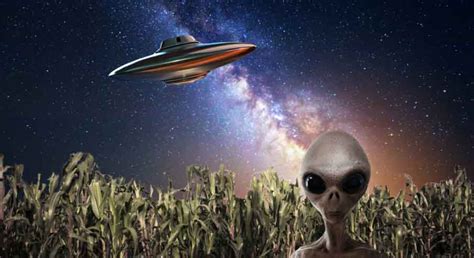 Aliens क्या सच में एलियंस धरती पर कर सकते हैं तबाही वैज्ञानिक लोएब