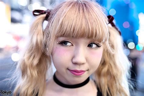 Blonde Twintails Black Lace Plaid Skirt And Tokyo Bopper In Harajuku