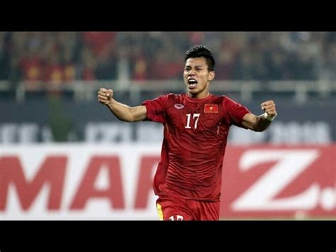 Vũ văn thanh là cầu thủ mở tỉ số trên chấm penalty khi hagl gặp quảng nam ở vòng 10 v.league 2020. Vũ Văn Thanh HAGL - Cái tên sáng giá - YouTube