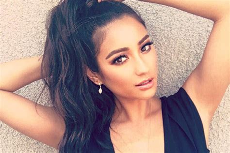 Shay Mitchell Takes Blonde Hair Selfie With Ashley Benson Teen Vogue