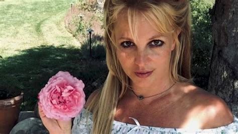 Britney Spears Volta A Compartilhar Cliques Nua The Music Journal Brazil IG