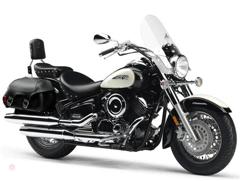 Yamaha V Star 1100 Motorcycle Racing