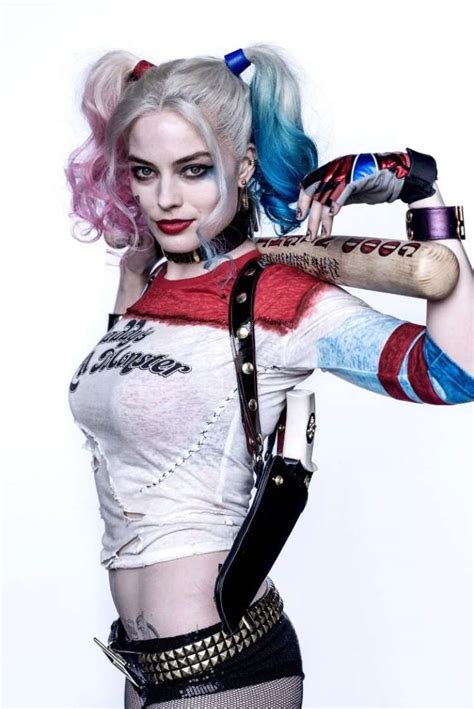 Margot Robbie Smolders As Harley Quinn In New Suicide Squad Photo