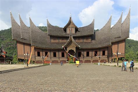Pagaruyung Istana Raja Diraja Kerajaan Minangkabau Amboy Indonesia