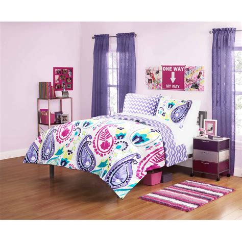 My mother and father got this and when i visited them i asked where they got it. Home | Paisley bedding, Queen comforter sets, Twin ...