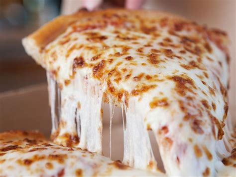 Scientists Figure Out Why Mozzarella Is The Perfect Pizza Cheese Food