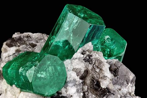 How To Understand The Quality Of Raw Uncut Emeralds The Natural