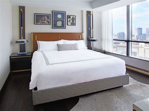 Downtown Dallas Luxury Rooms & Suites | Thompson Dallas, by Hyatt