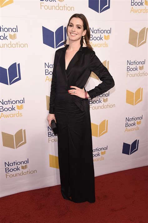 68th National Book Awards 111517 0073 Anne Hathaway Fan Gallery