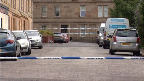 Three Arrested Over Mans Death In Glasgow Bbc News