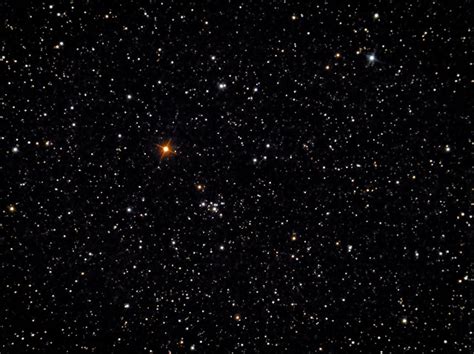 Estrellas Y Galaxias Rw Cephei Una Estrella Supergigante Roja