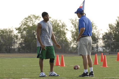 Why Coach Taylor From Friday Night Lights Is A Great Leader