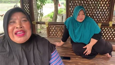 Mbah Yi Dan Mbak Dewi Dan Bu Yuni Ngupas Jeruk Nggo Rujaan Youtube