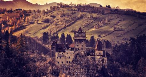 10 Stunning European Medieval Castles You Must Plan A Trip To See