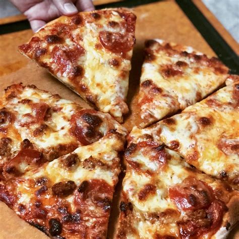 Make Your Own Takeout Pizza Moms Bistro Recipe Recipes Best