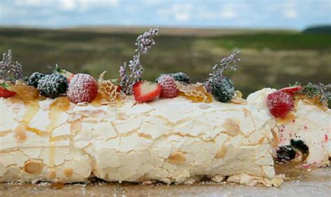 Victoria sponge recipe used in this video: James Martin Cream and Berries with Heather Honey Meringue ...