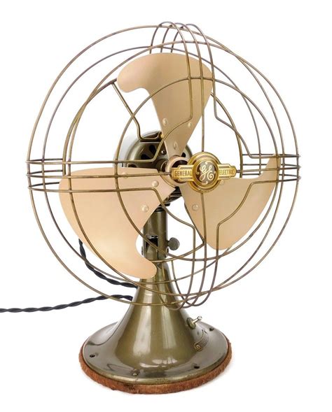 Circa 1940s 10 General Electric Vortalex Oscillating Desk Fan All