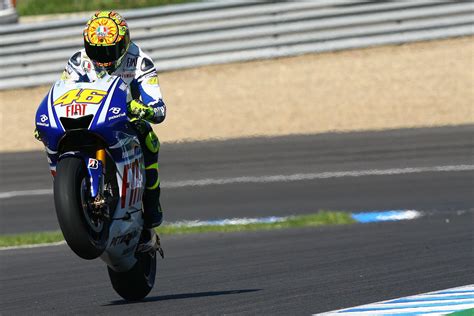 Jerez Motogp Rossi Roughs Up The Young Ones Mcn