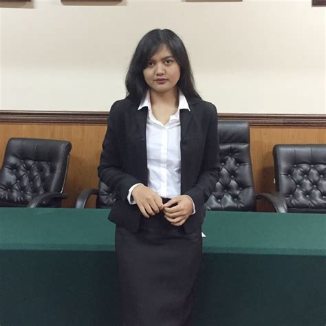 Putri Intan Nabila S H Indonesia Profil Profesional Linkedin