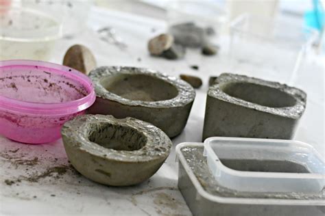 These DIY Concrete Planters Cost Just $1 to Make | Hip2Save