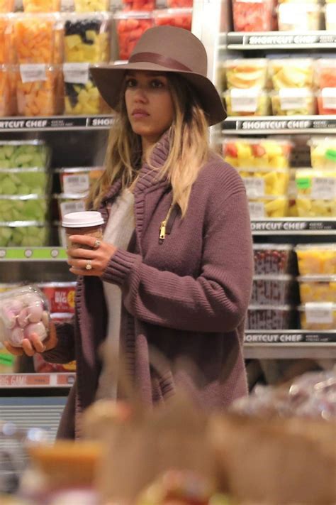 Jessica Alba Shopping At Whole Food In Beverly Hills Hawtcelebs
