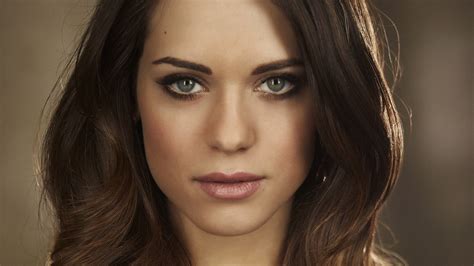 Lyndsy Fonseca Dans The Haunted Nouvelle Série Syfy — Just About Tv