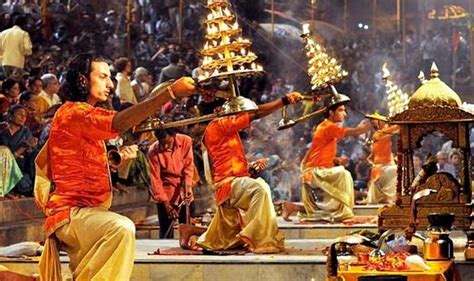 Ganga dussehra also known as gangavataran is celebrated as avataran of ganges. Ganga Dussehra 2020: गंगा दशहरा पर करें इन चीजों का दान ...