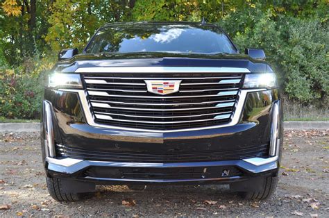 Edmunds also has cadillac escalade pricing, mpg, specs, pictures, safety features, consumer reviews and more. Driven: The 2021 Cadillac Escalade Finally Feels Like A ...
