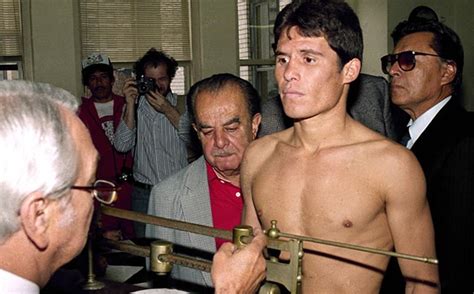 La pelea entre julio césar chávez júnior y alfredo angulo de este sábado, que formaba parte de la cartelera estelar por el título de peso completo entre deontay wilder y tyson fury, se canceló ayer. JC Chávez es Campeón Mundial a los 22 años: Archivo del Ring