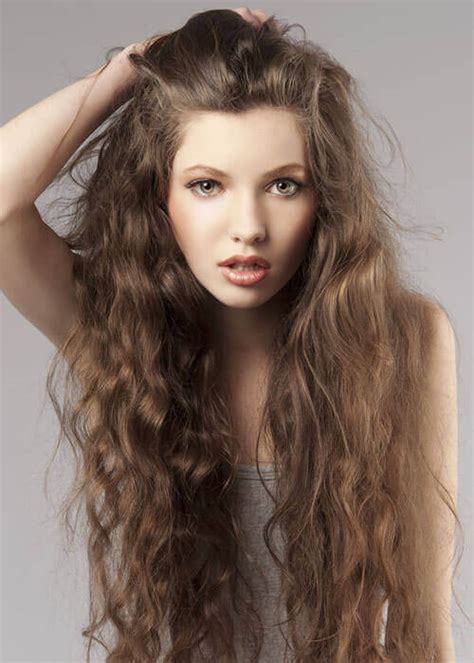 15 Long Curly Hairstyles For Women To Jealous Everyone Haircuts And Hairstyles 2021