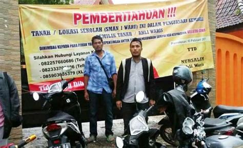 Smansa information centre, memberikan layanan informasi serta sebagai media sharing antar siswa, pendidik dan misi ; SMAN 1 Waru Pamekasan Disegel, Kepala Sekolah Ngaku Tak ...