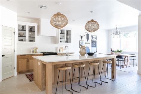 Weathered grey furniture, wicker and lots of fluffy hydrangea plants. California Casual is OK : Kelsey Leigh Design Co. : Edmond ...
