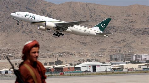 وزارت هوانوردی طالبان به کام‌ایر و پی‌آی‌ای قیمت تکت‌‌های پرواز کابل