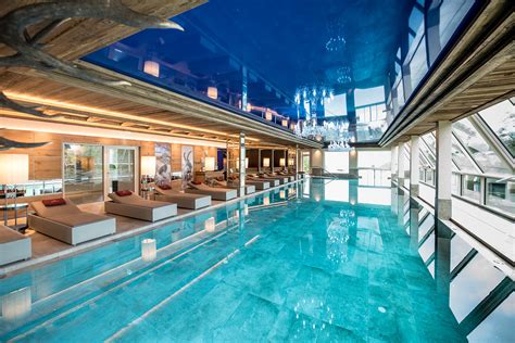For sophisticates and free thinkers. Hotel Alpenrose / Maurach/Tirol - www.photodesign-schuster.de