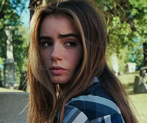 We Have Beards So We Know Movies Abduction 2011 Lily Collins Hair