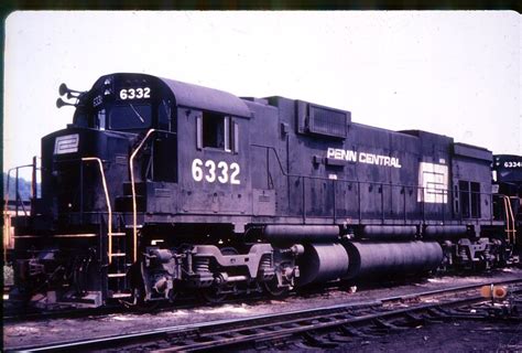 Penn Central Railroad 6332 Alco C636 Diesel Locomotive Dup 35mm
