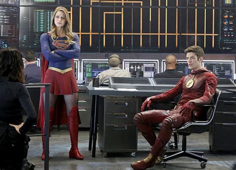 Primera Promo Del Crossover Musical Entre The Flash Y Supergirl