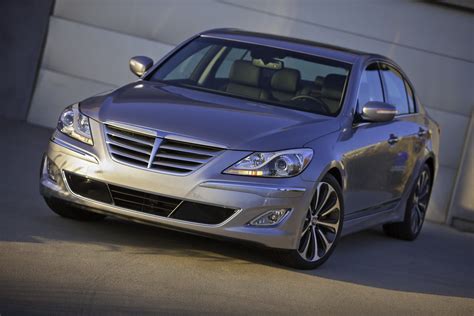 2013 Hyundai Genesis Unveiled Autoevolution