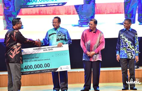 Aku sama seperti kalian yaitu penggemar wanita setengah baya. Hampir 3,000 Penduduk Terengganu Terima Bantuan Tabung ...