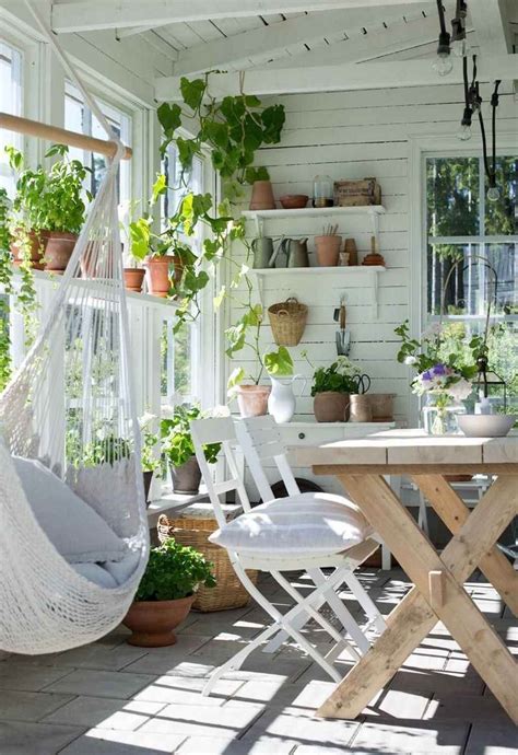 20 Best Sunroom Furniture And Decorating Ideas Beautiful Sunroom
