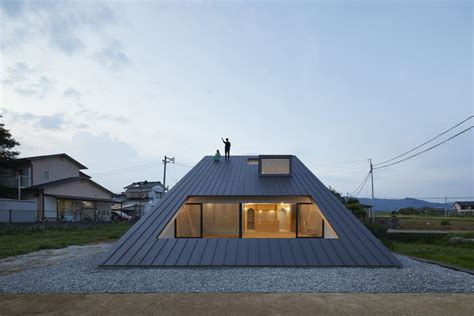 13 Houses With Pitched Roofs And Their Sections Archdaily