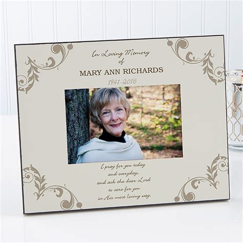 17201 In Loving Memory Personalized Memorial Picture Frame In