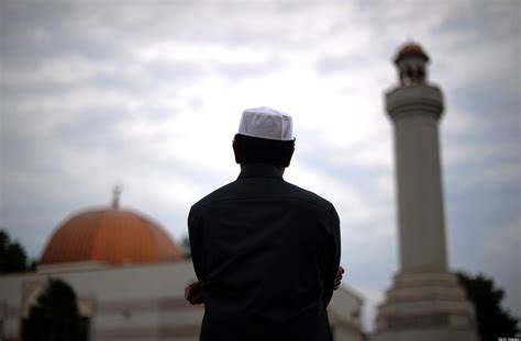 Us Muslims More Moderate Than Muslims Worldwide Per Poll Huffpost