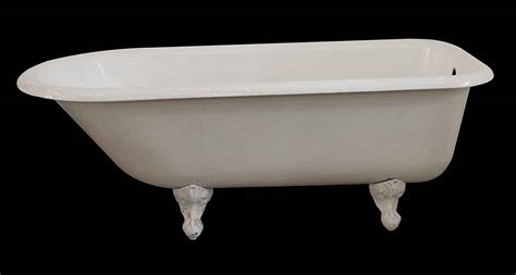 See more ideas about tub, bathtub, free standing bath tub. Antique 5.5 ft Claw Foot Bathtub | Olde Good Things