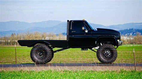 Flat Bed Square Body Chevy Lifted Chevy Trucks Trucks Lifted Diesel